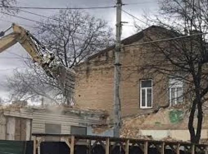 Замість «реконструкції» в Житомирі зруйнували будівлю 1880 року